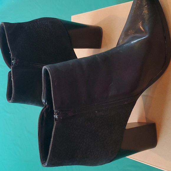 Nine West leather bootie size 8 - Picture 2 of 6